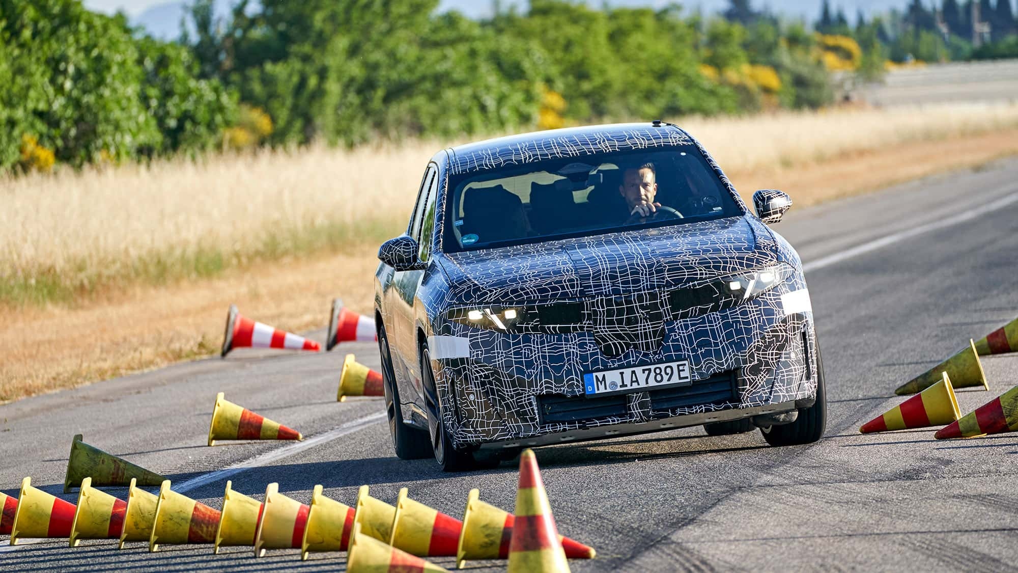 BMW iX3 Nova Classe: Quão dinâmico pode ser um SUV elétrico
