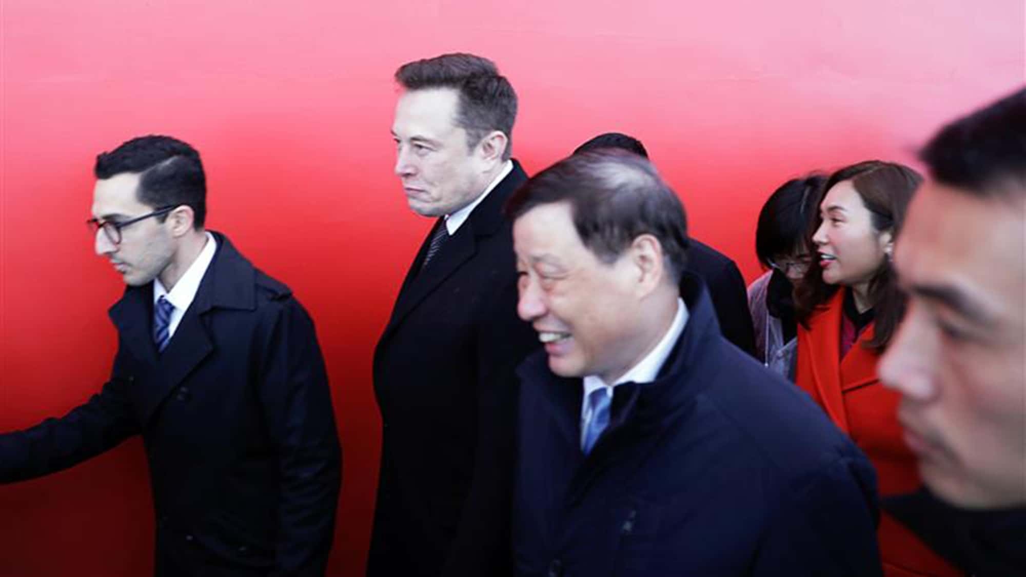 After only 9 months in office: Tesla fires sales chief