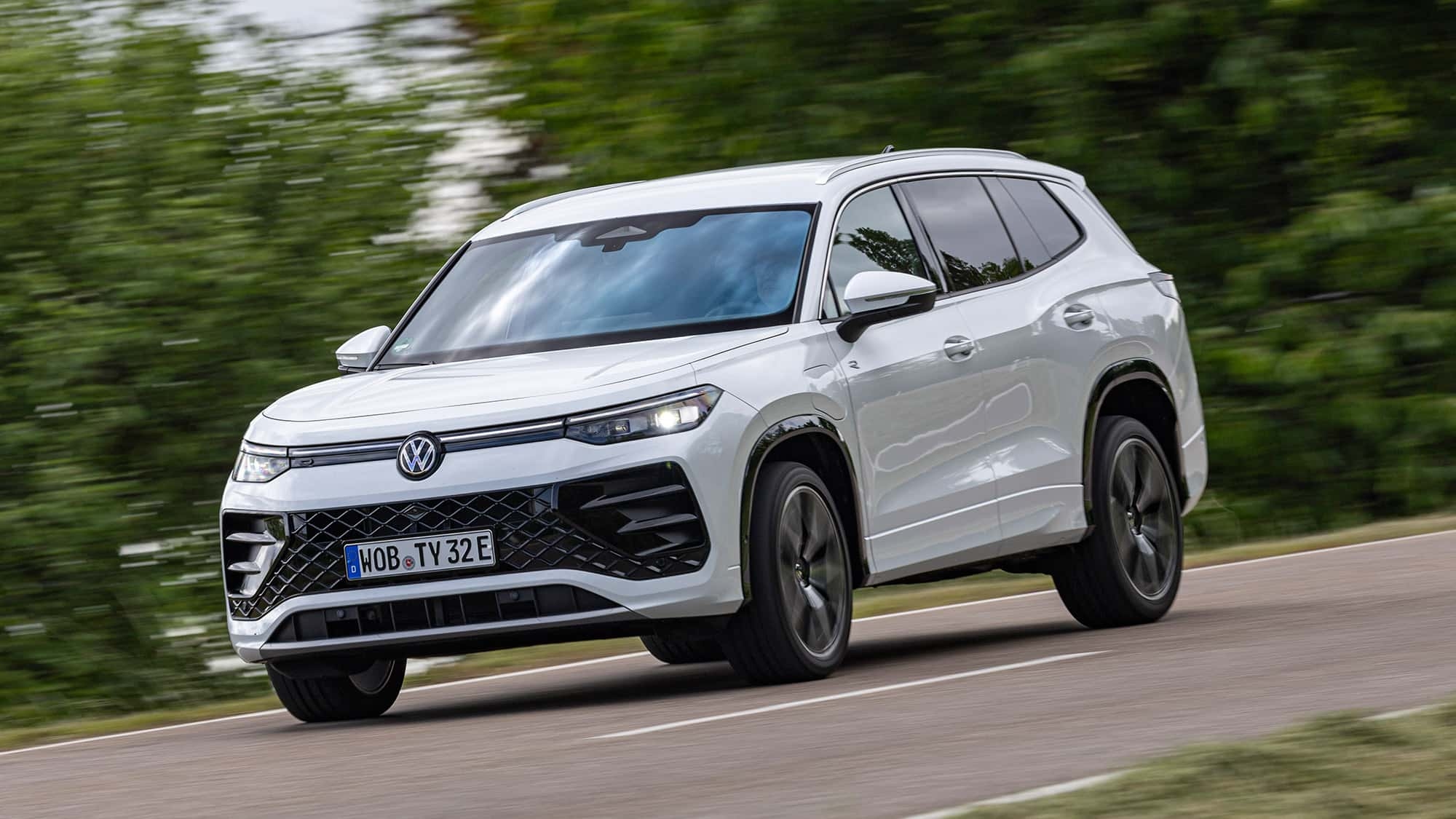 VW Tayron eHybrid в повседневном тесте: жара — залог комфорта