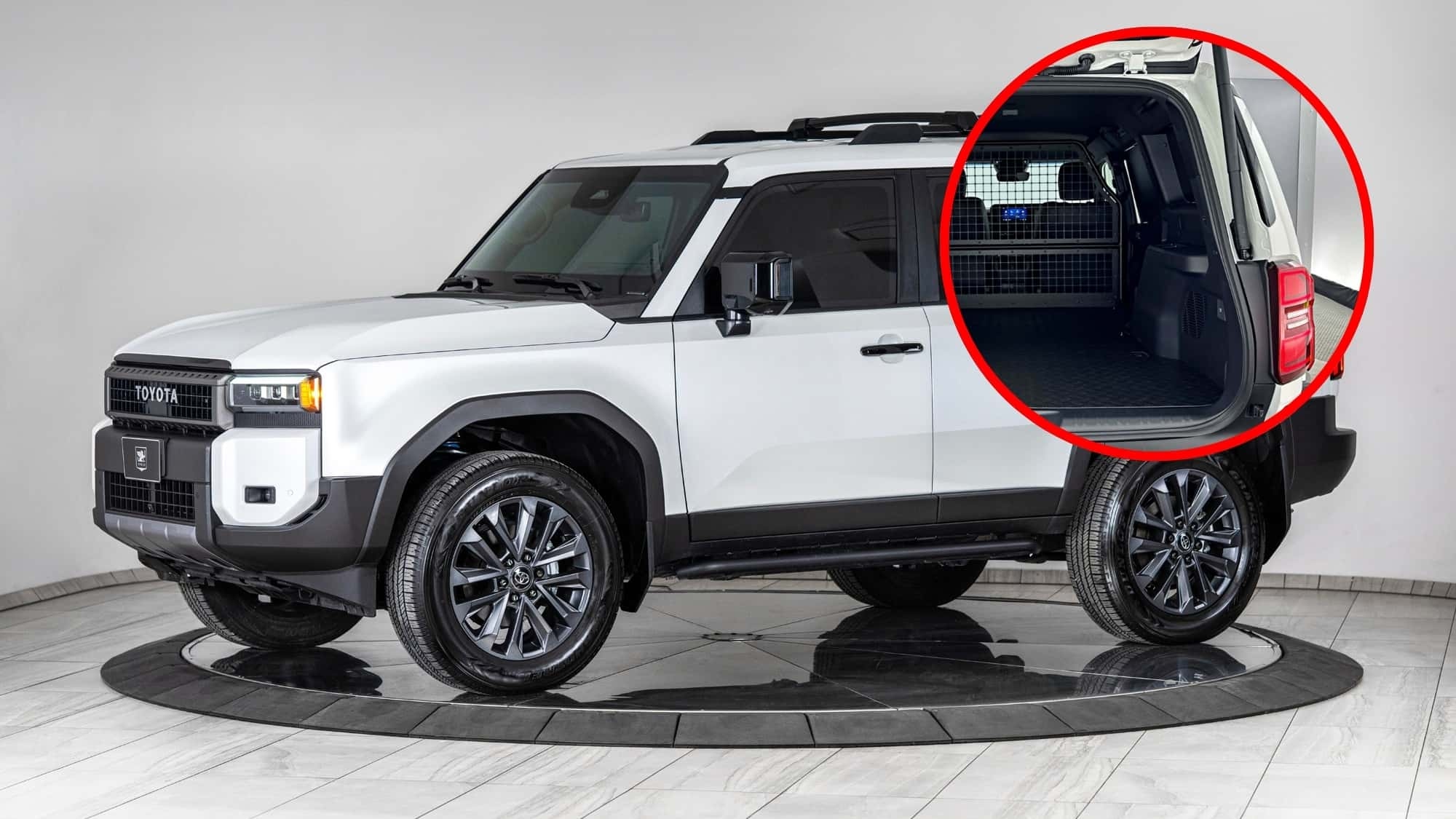 Сравнение близнецов Land Cruiser: что отличает эти одинаковые автомобили?