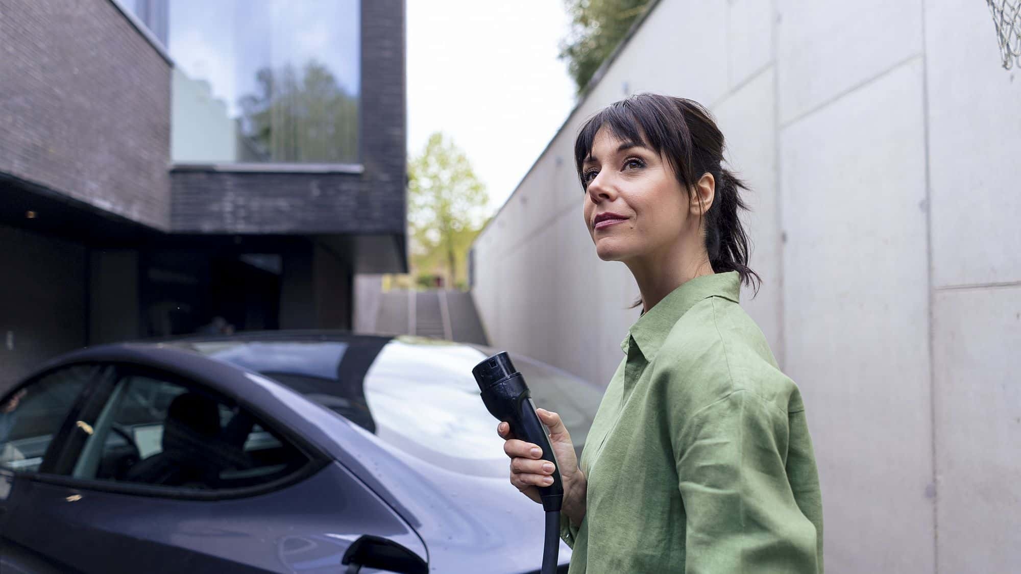 Scetticismo sulle auto elettriche: perché i privati sono restii a cambiarle