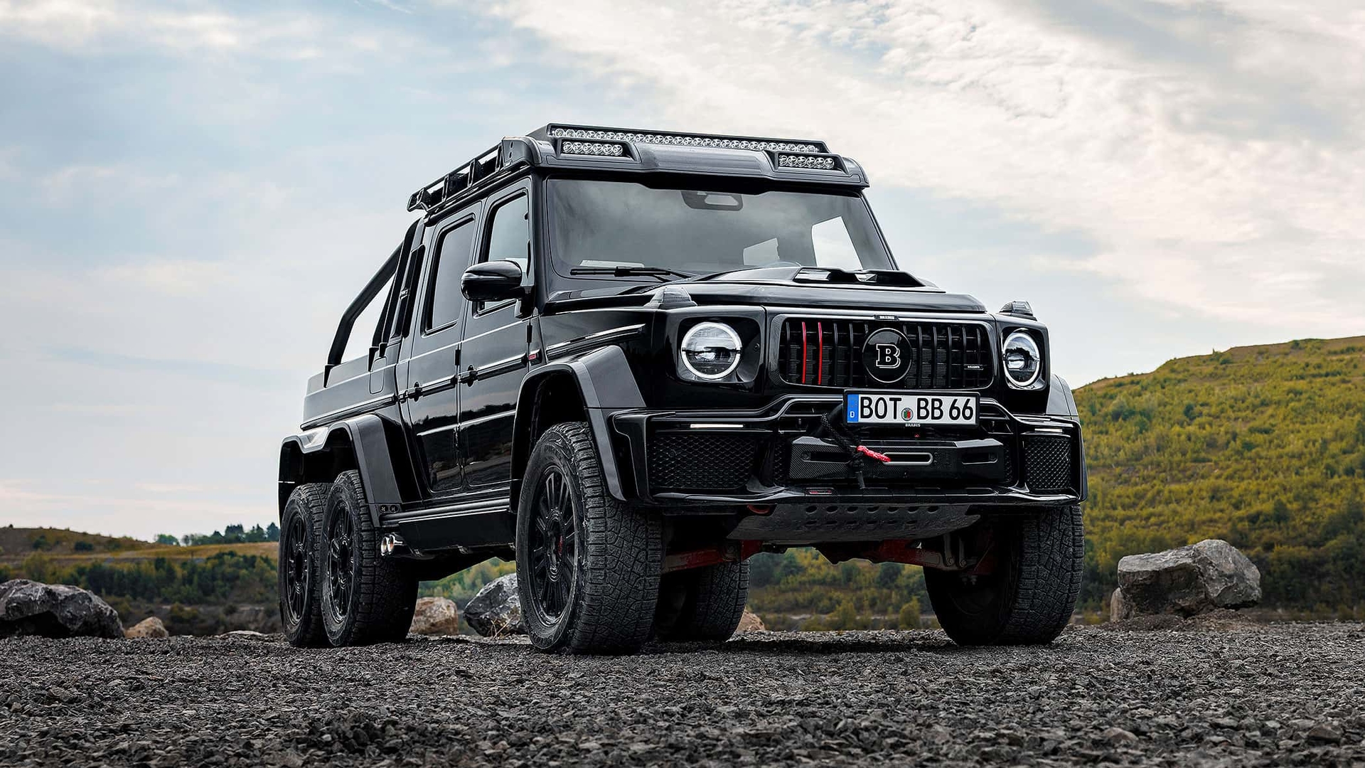 Brabus 800 XLP 6x6 Adventure: Forças G extremas em um pacote de seis por um milhão de dólares