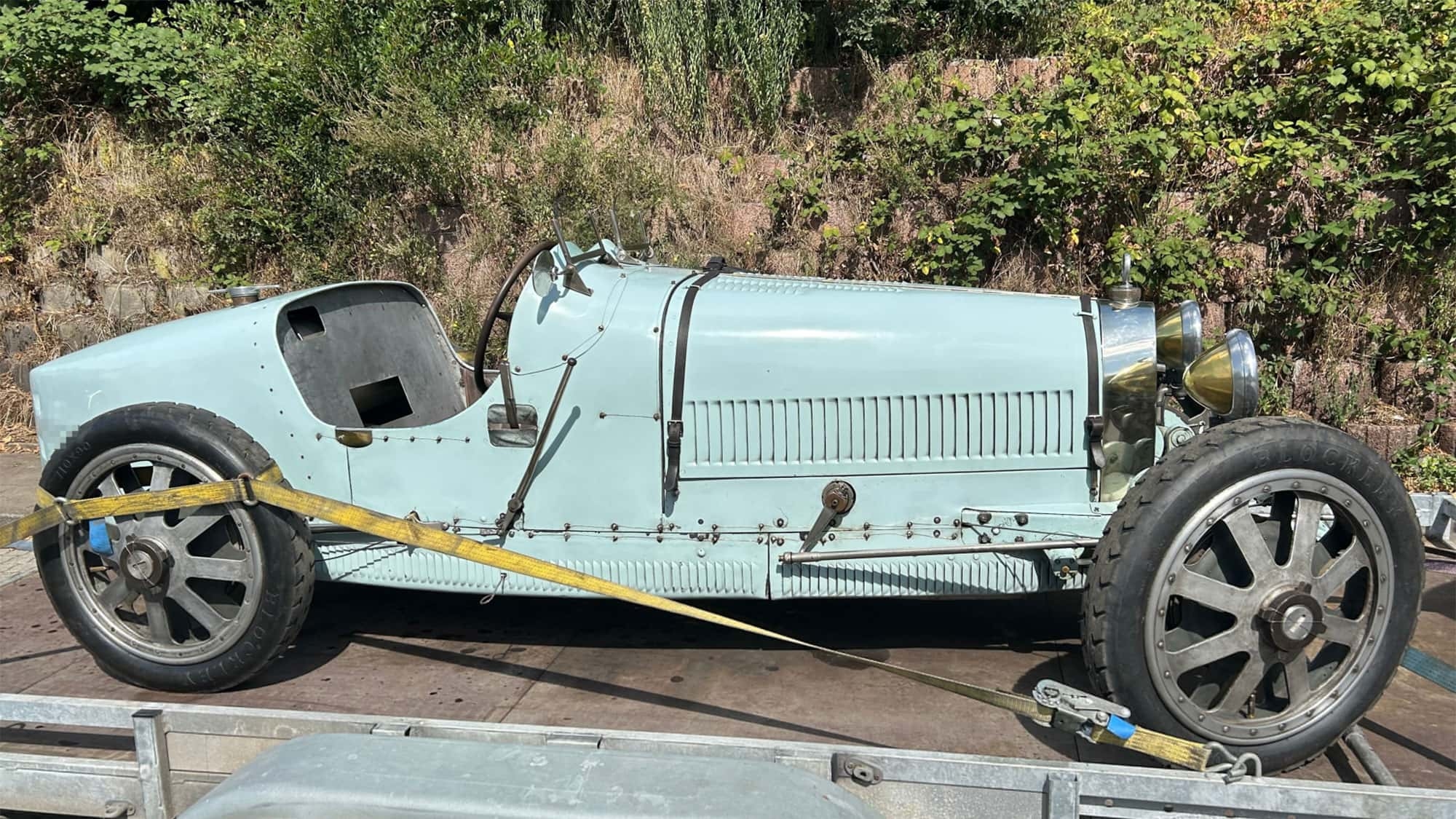 Le conseguenze a lungo termine della Brexit: perché la dogana ha sequestrato questa Bugatti T39