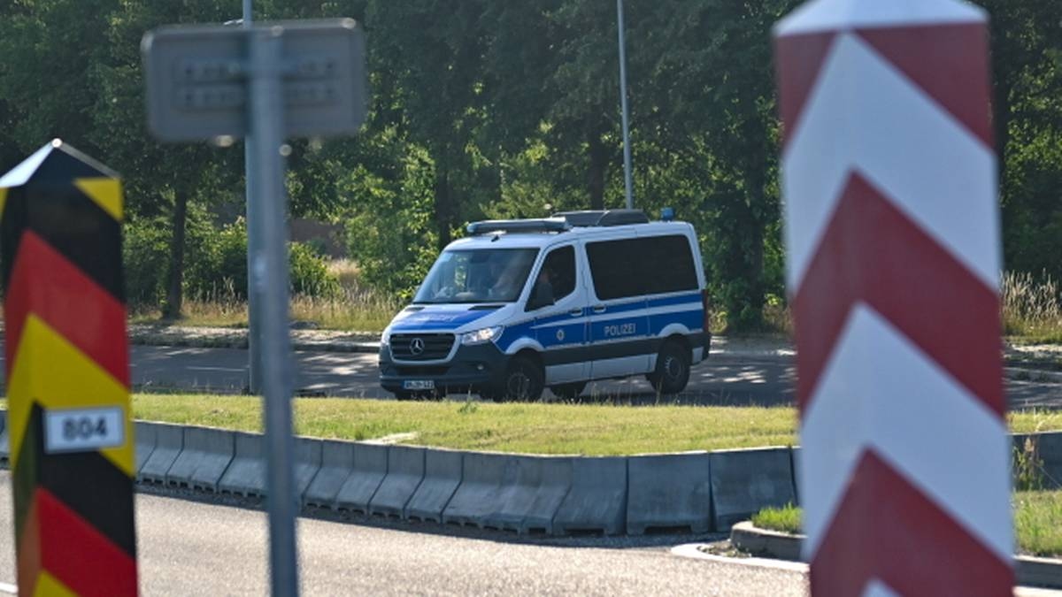 Controlli alle frontiere con Germania e Lituania. Annunciano un'organizzazione speciale del traffico.
