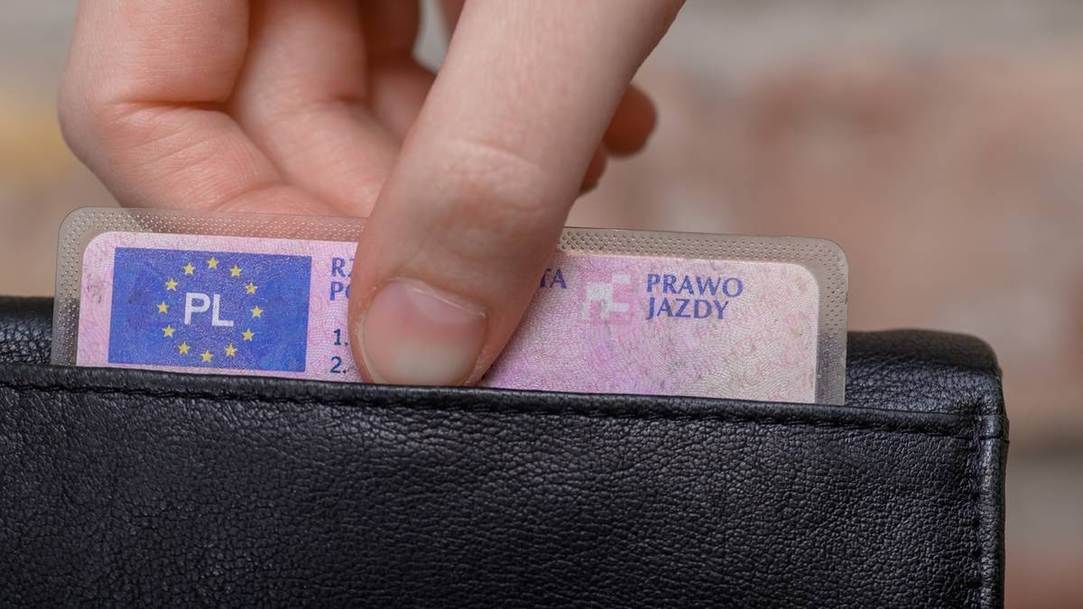¿Tiene usted una licencia de conducir permanente? Tendrás que hacer un reemplazo obligatorio