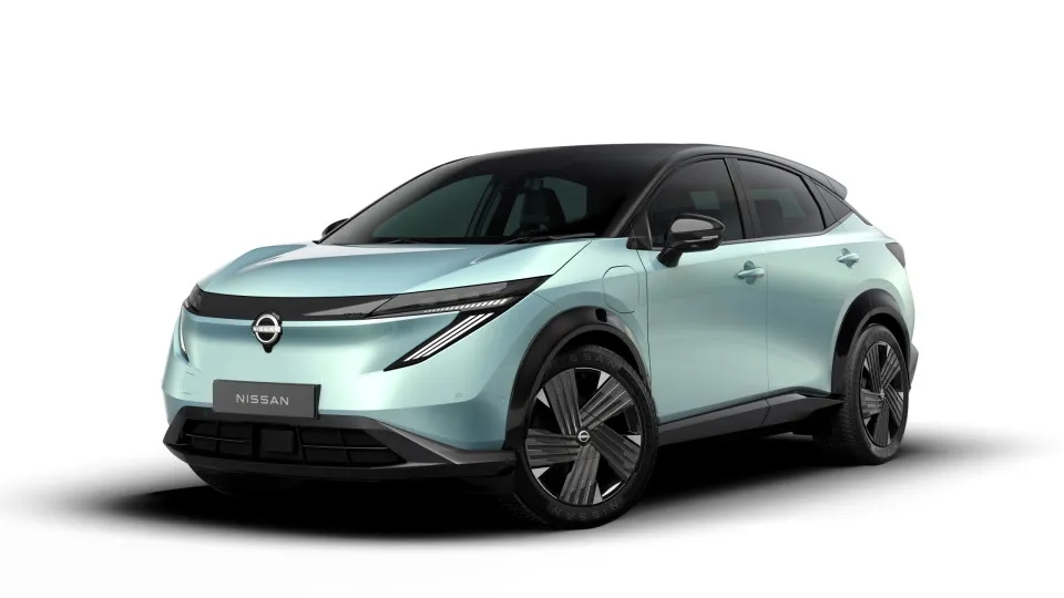 Nissan Ariya будет обновлена ​​в 2026 году. Вот первые изображения.