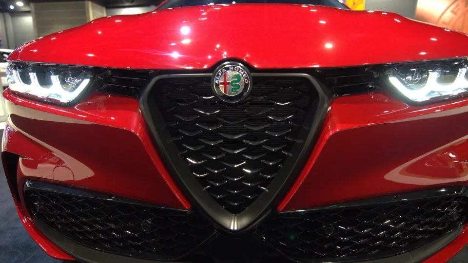 Alfa Romeo 'prolunga' la vita di due modelli fino al 2027
