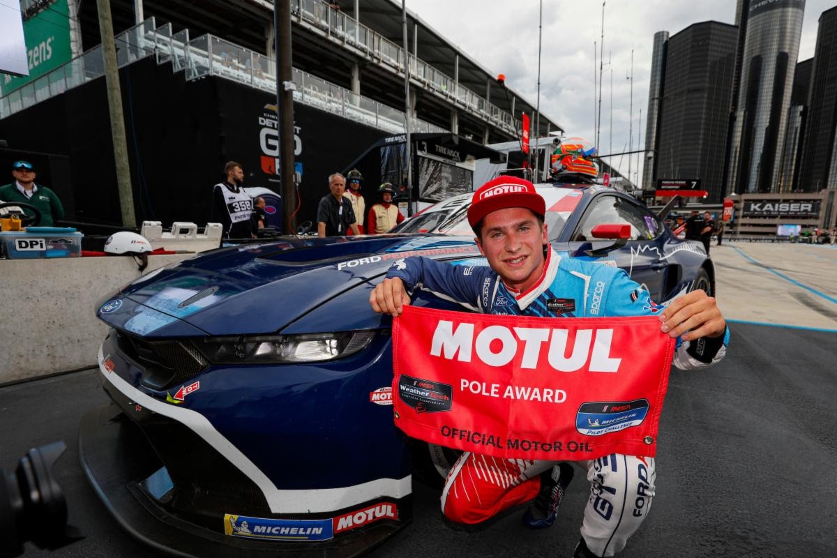 Blue Oval bepaalt het tempo in de GTD-klasse