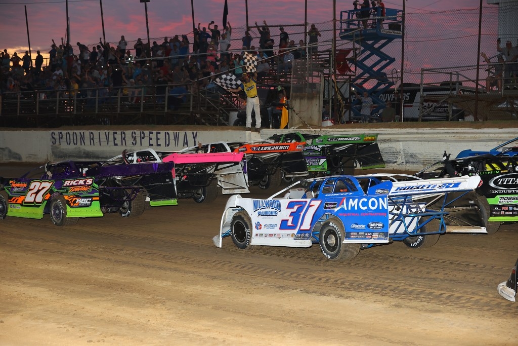 Photographs: Summer Nationals At Spoon River Speedway