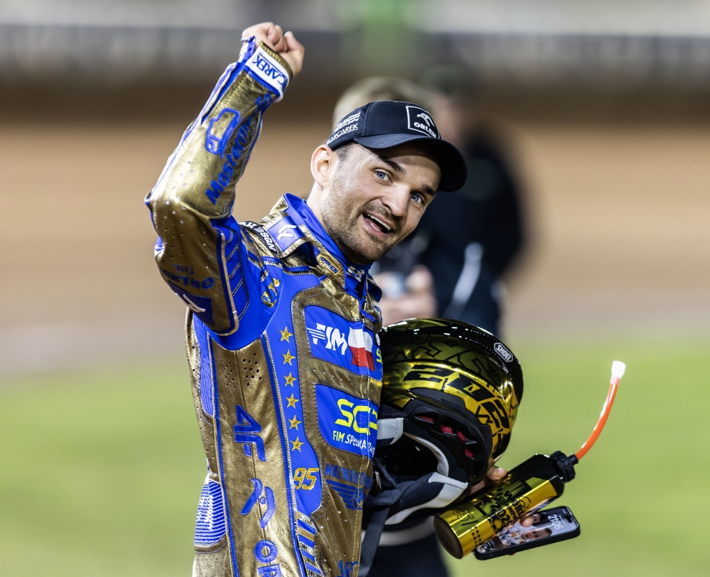 Zmarzlick wins historic sixth World Speedway title at Vojens finale!