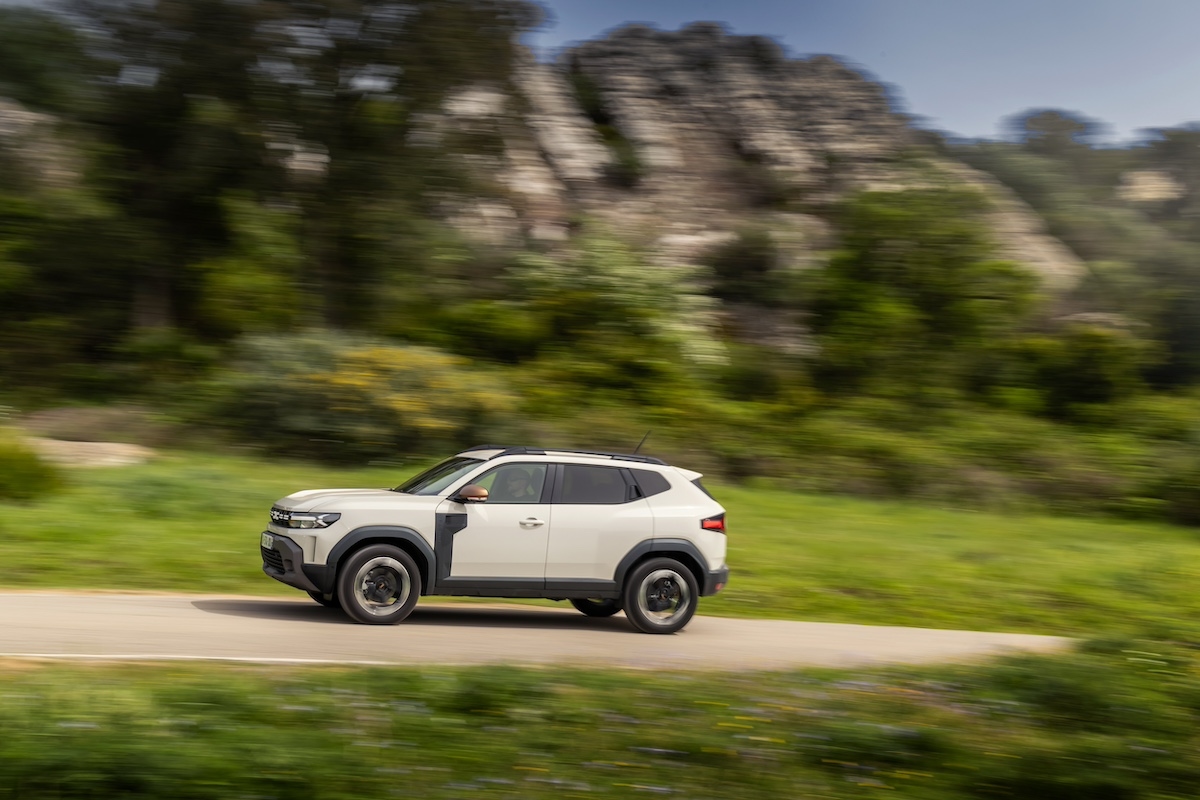 Nouveau Dacia Duster 2025 : plus d'ADAS, de confort et de technologie embarquée