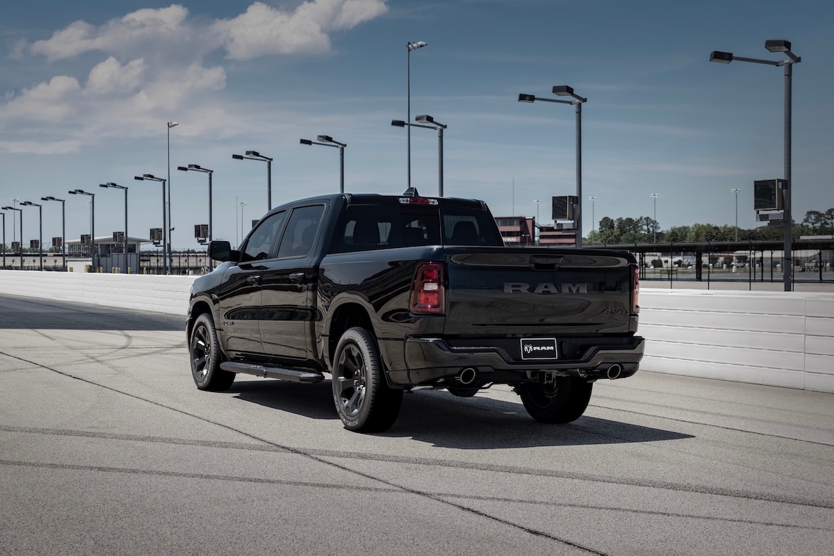 Ram 1500 MY2026: eTorque Sistemli 5.7 litrelik HEMI V8 Motorun Dönüşü