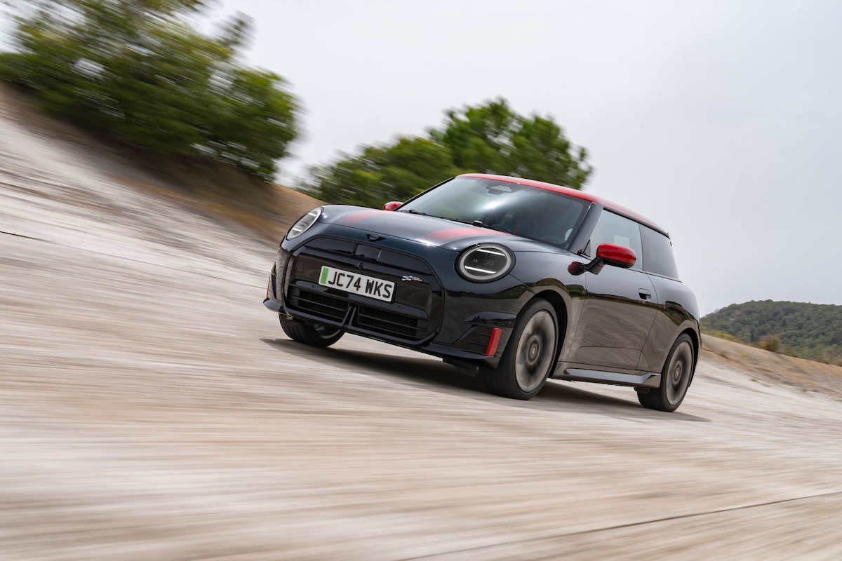 Op de IAA 2025 onthult MINI twee exclusieve John Cooper Works-showauto's