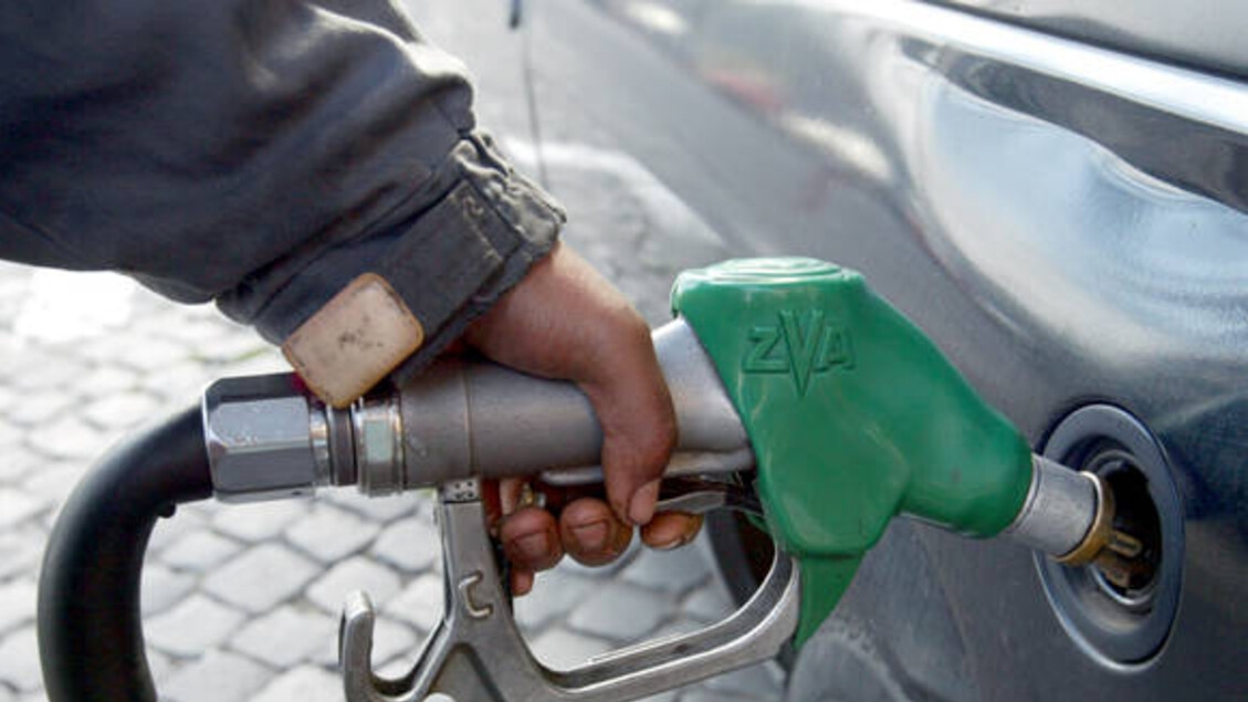 Four suspects in gas thefts using cloned fuel cards