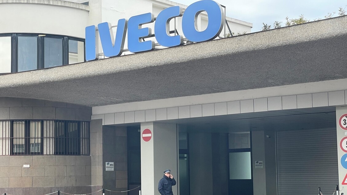 Indra (Espagne) souhaite acquérir Iveco Defense Vehicles