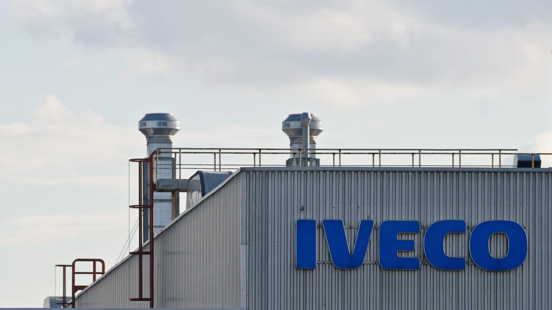 Exor potrebbe cedere Iveco, rumors su interesse Tata