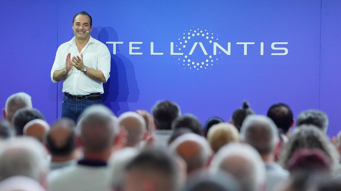 Stellantis, 2025 estimates awaited. The tariff issue