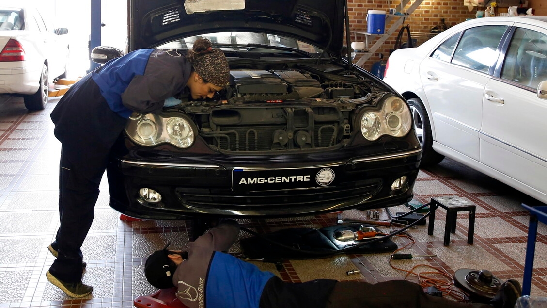 Irregular garage, suspended activity and 20 thousand euro fines