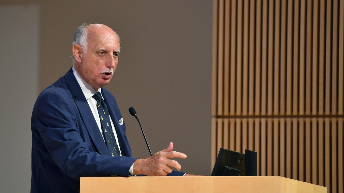Unrae, Carlo Cavicchi 75 yıllık tarihin sayfalarını kaydırıyor