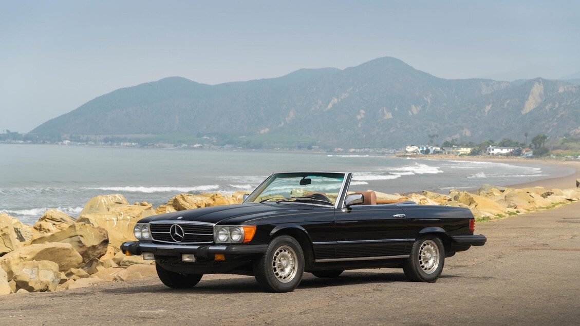 Tom Petty'nin Mercedes-Benz 450SL'si satılık.
