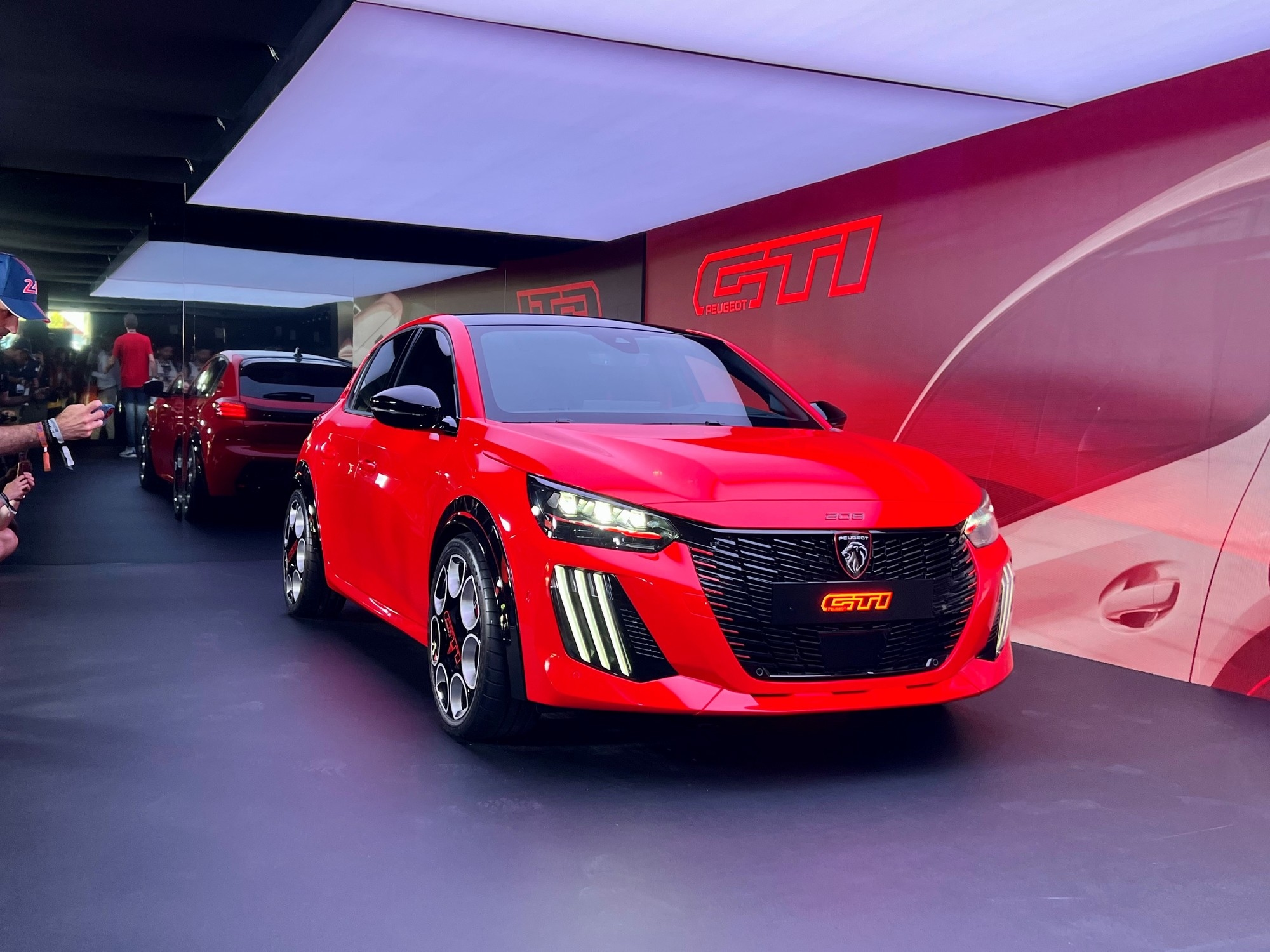 Peugeot brings back the GTI and unveils a rabid version of the 208