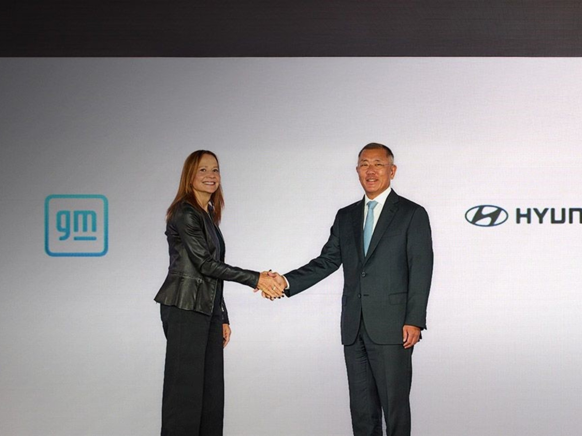 Dwaj giganci motoryzacji: General Motors i Hyundai łączą siły, aby produkować dwa samochody dostawcze i jeden SUV w Ameryce Południowej.