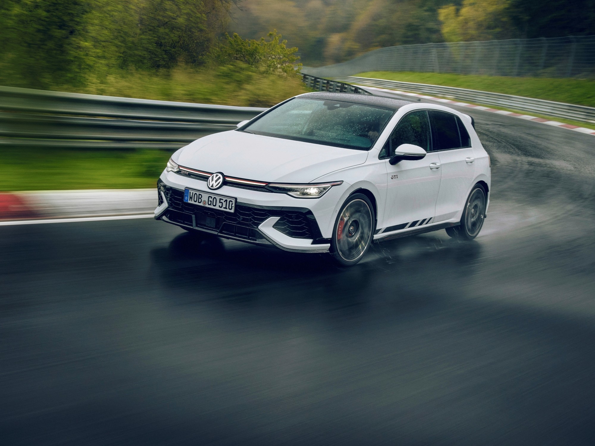 Volkswagen Golf GTI İncelemesi: Gelecek yıl Arjantin'e geri dönecek olan kült otomobilin performansı nasıl?