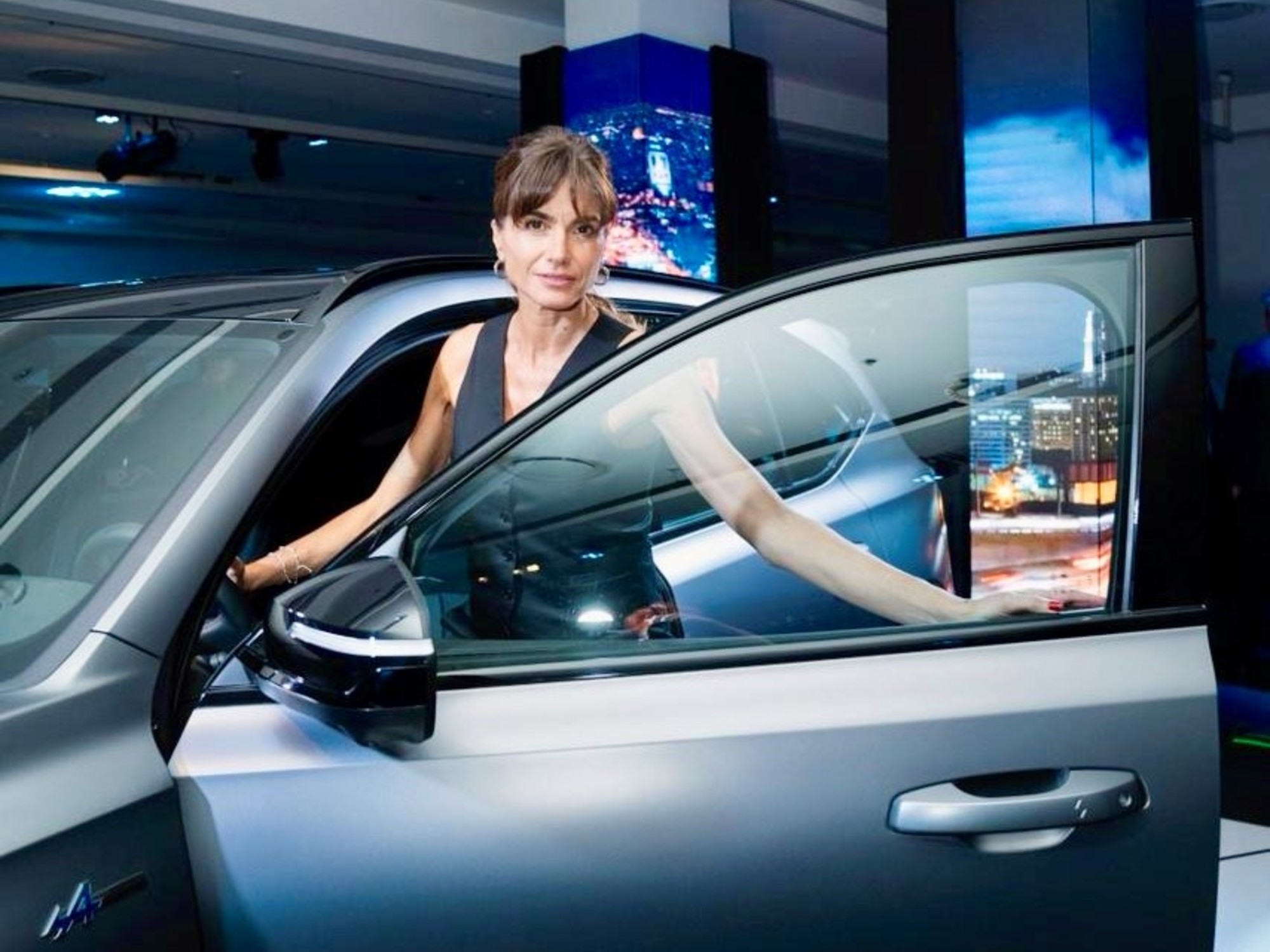 Florencia Raggi e sua relação com os carros: "Ainda sinto falta de um deles como se tivesse terminado um relacionamento".