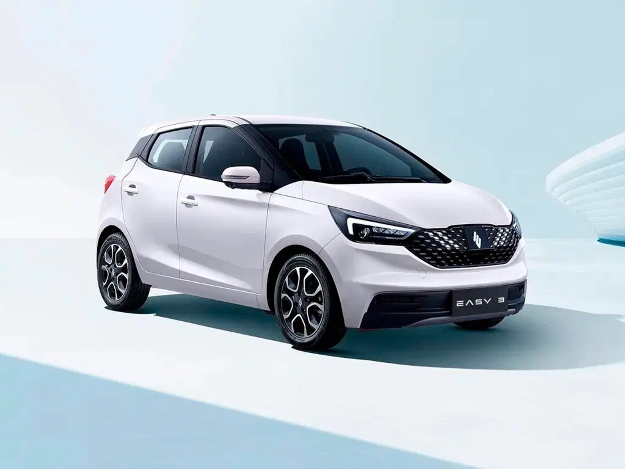 O JMEV Easy 3 chegou e é o carro elétrico mais barato: custa US$ 2.774.500 a menos que o mais barato até então.