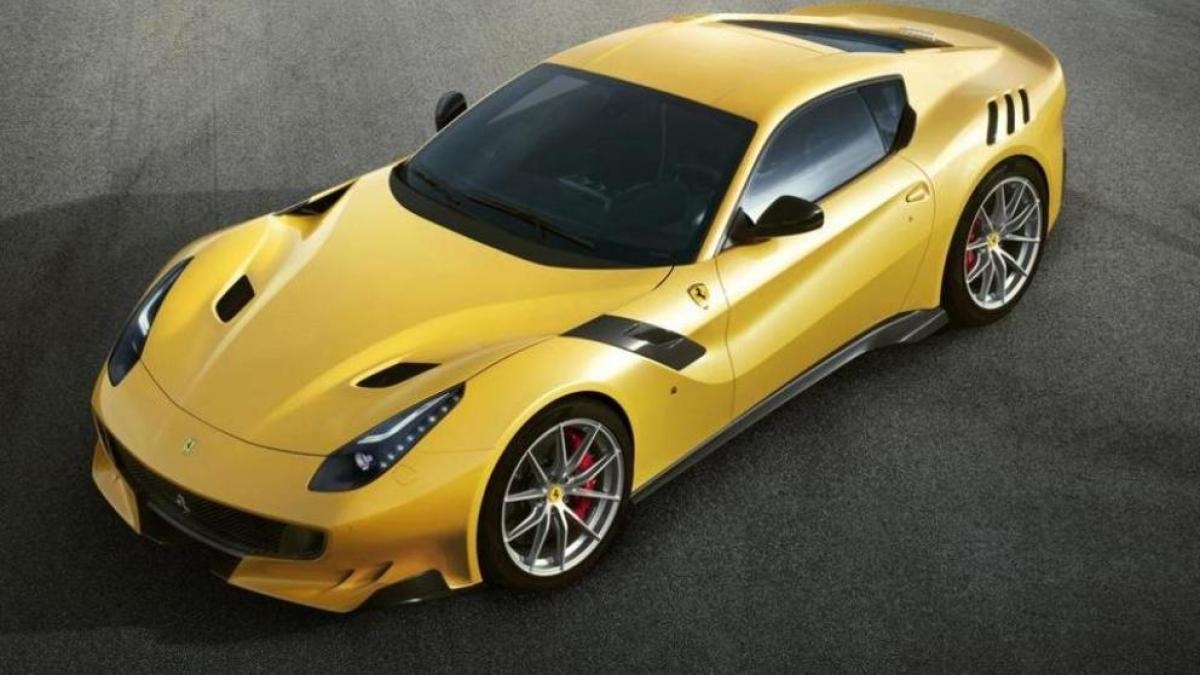 A Ferrari F12 de Aldama, avaliada em 300.000 euros, está sendo leiloada pelo governo pelo preço de um Dacia Jogger.