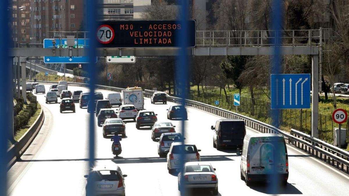Esta carretera española está entre las tres más transitadas de Europa: casi un millón de vehículos circulan por ella a diario