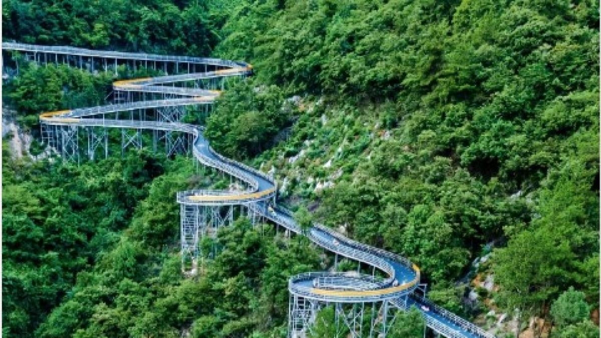 El circuito de karts más salvaje del mundo: dos kilómetros de túneles, montañas y curvas de infarto