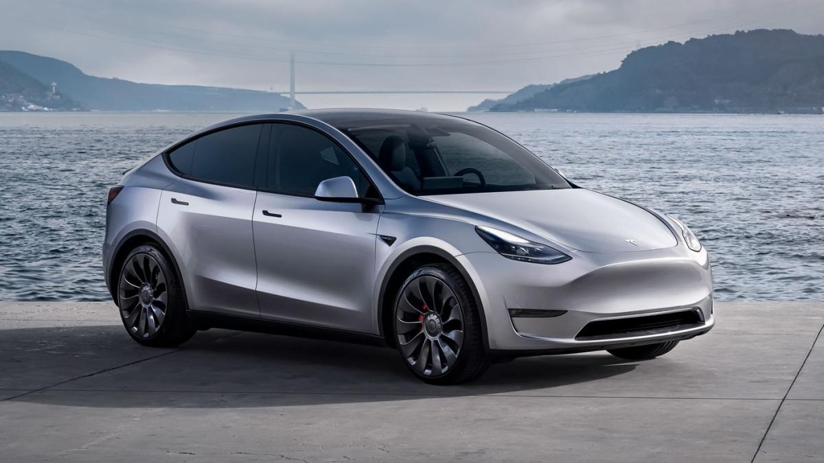 Tesla is op zoek naar chauffeurs die zijn autonome robotaxi's willen trainen te midden van de chaos op de straten van New York.