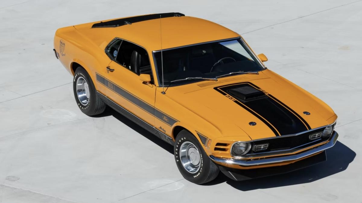 L'iconica Ford Mustang che dimostra che i vecchi rocker non muoiono mai