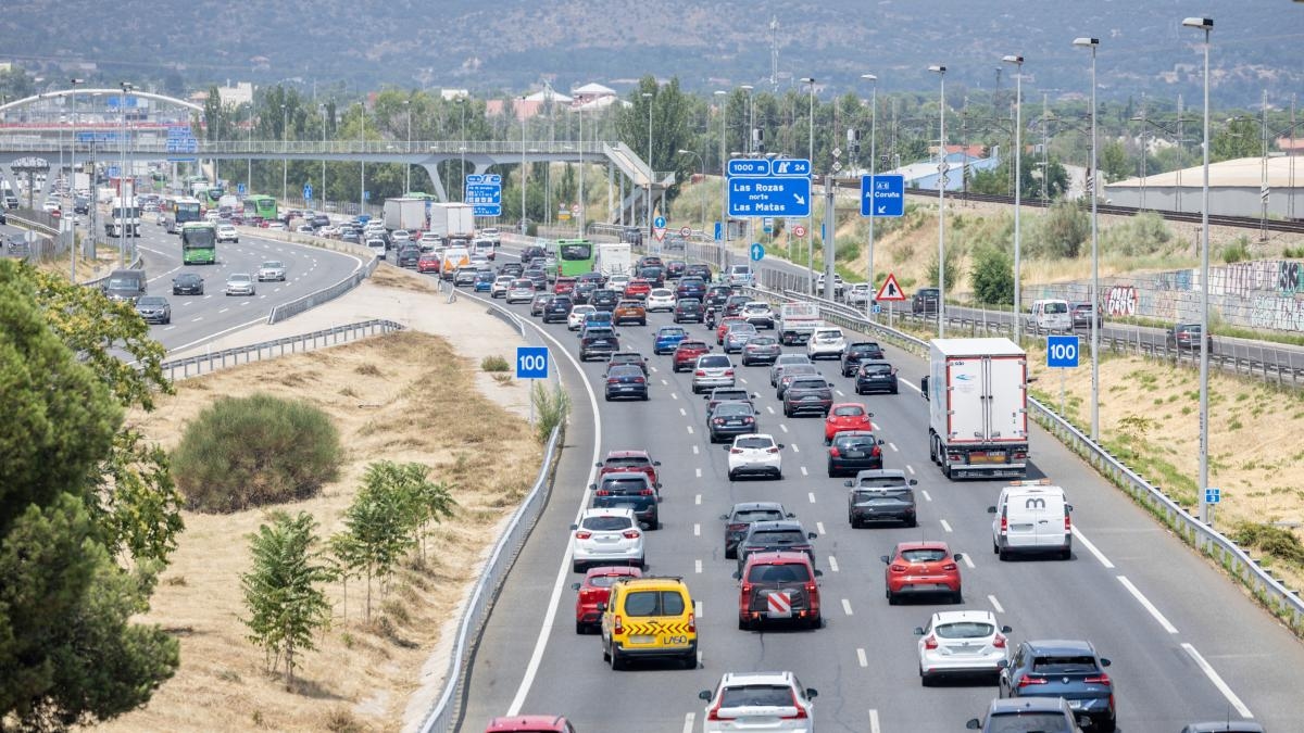 De manoeuvre, die de DGT op deze weg tijdens het lange weekend van 15 augustus toestaat, wordt bestraft met een boete van 200 euro.