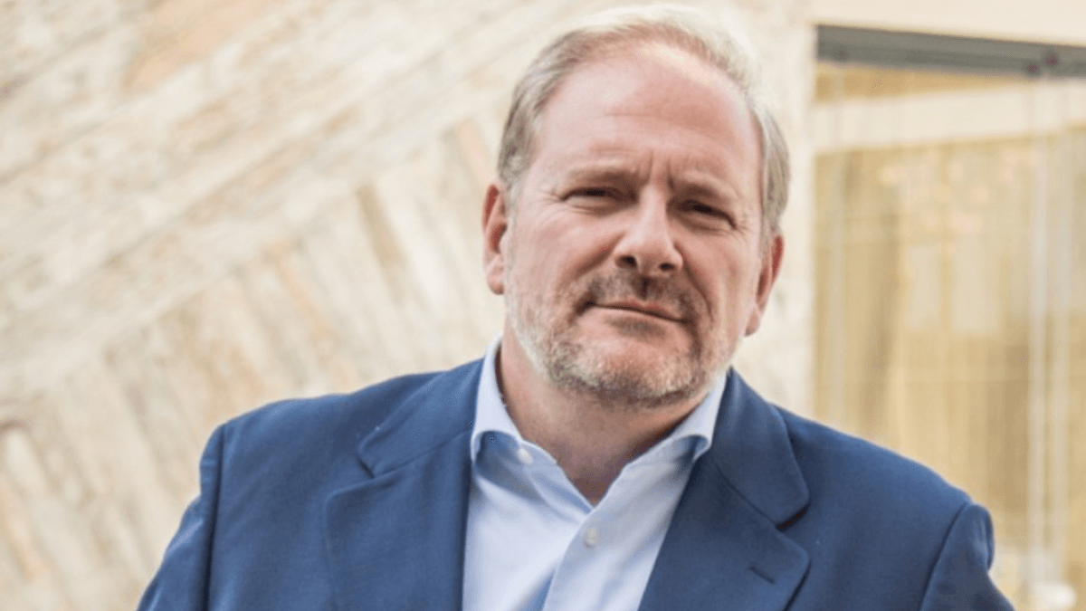 Eduardo Dívar, dyrektor Kia Spain: „Wszyscy producenci szukają drugiego życia dla akumulatorów samochodów elektrycznych, niezależnie od tego, czy będą one wykorzystywane w przemyśle, czy w gospodarstwach domowych”.