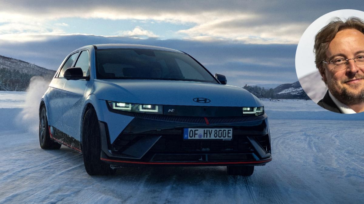 Xavier Martinet, CEO di Hyundai Motor Europe: "Quando qualcuno acquista un veicolo elettrico, difficilmente torna indietro; scopre che è silenzioso, facile da usare e ha costi di manutenzione inferiori".