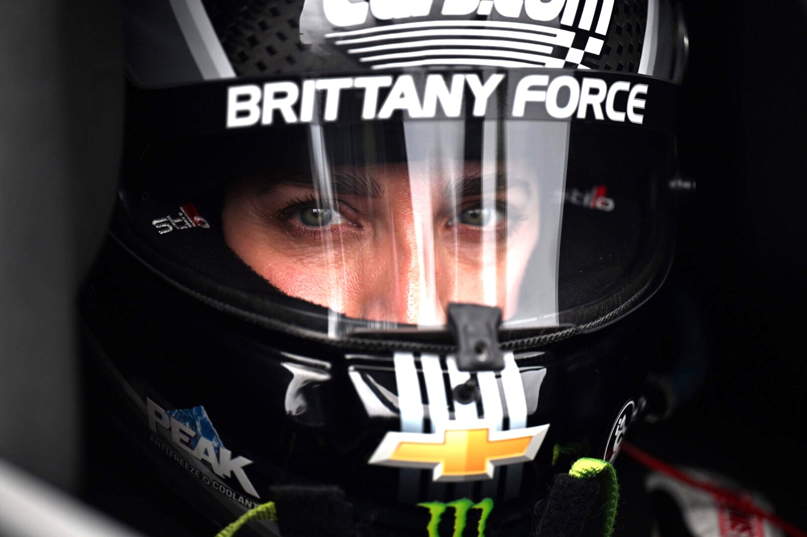 BRITTANY FORCE ENVÍA AL MONSTRUO A THUNDER VALLEY