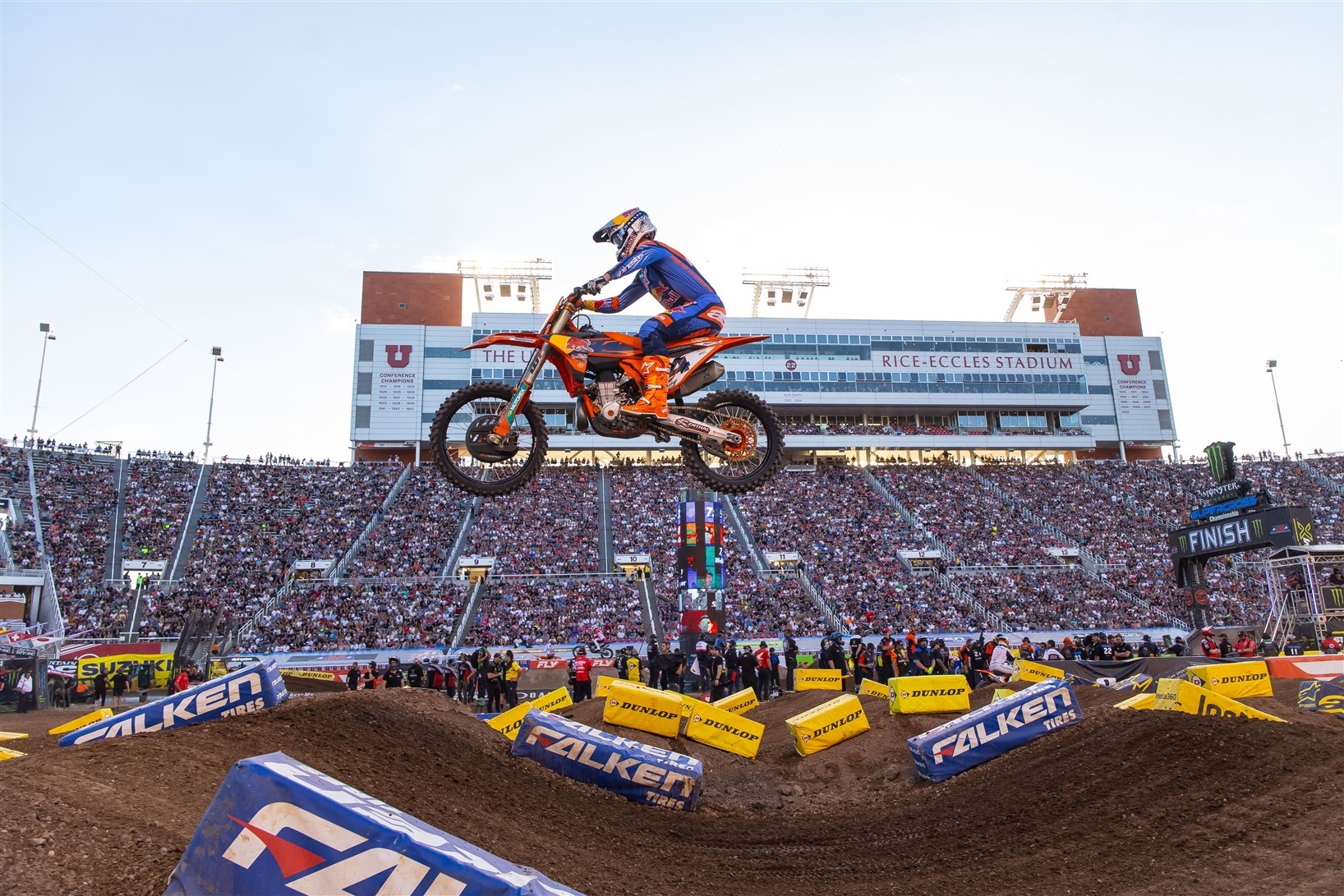 Cooper Webb se alza con el campeonato de Supercross y Chase Sexton gana la final en Salt Lake City