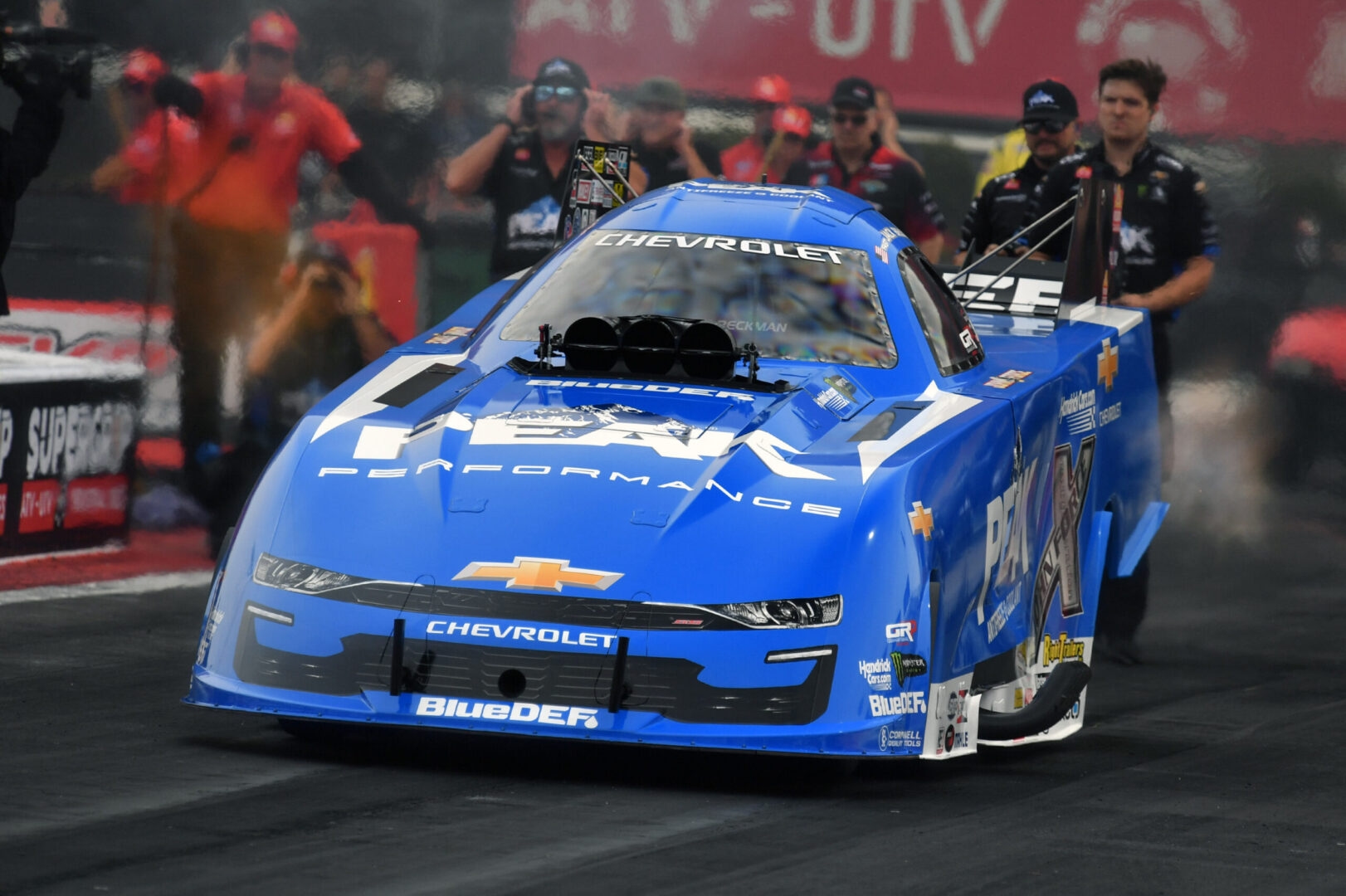 СИЛЬНЫЙ ДОЖДЬ ПРЕЖДЕВРЕМЕННО ЗАВЕРШИЛ ДЕНЬ НА ТУРНИРЕ NHRA THUNDER VALLEY NATIONALS В БРИСТОЛЕ, ТЕННЕССИ