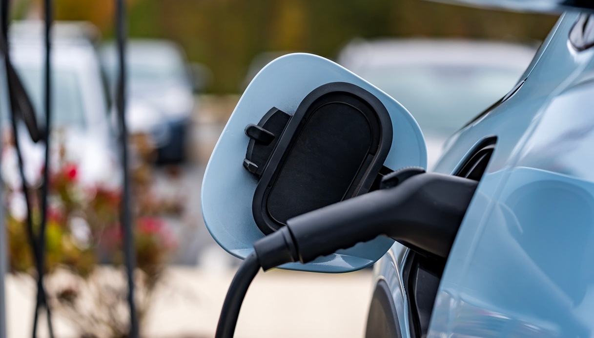 Ende der Ausnahmeregelungen für Elektroautos in Frankreich: Was sich ändert