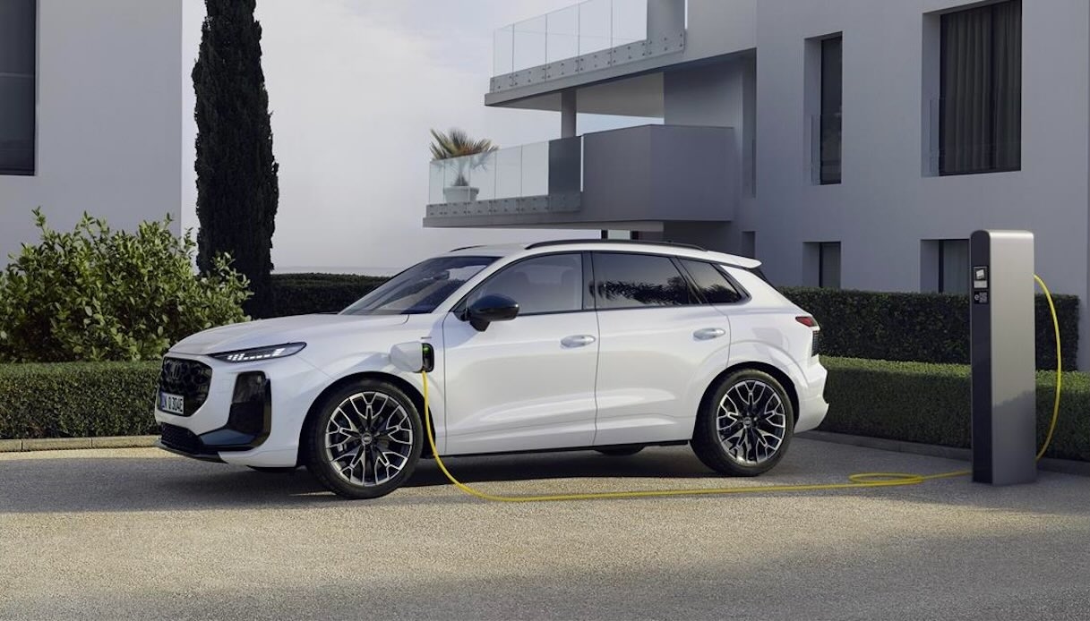 Audi Q3 e-hybrid: Orders now open for the SUV with record-breaking range.
