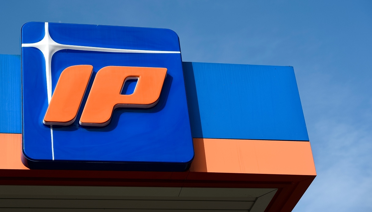 Goodbye Italian IP: the oil company sells to the Azeris of SOCAR
