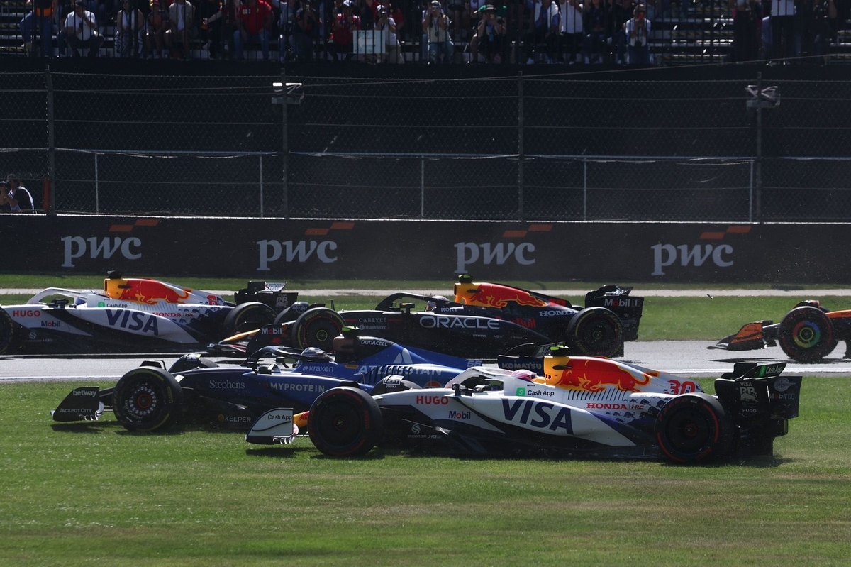 Lawson, Sainz hakkında: "Meksika'da yarışımı mahvetti"