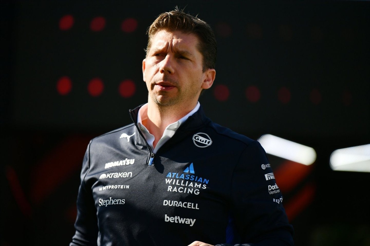 Vowles: "We didn't make the right decisions regarding Albon and Sainz"