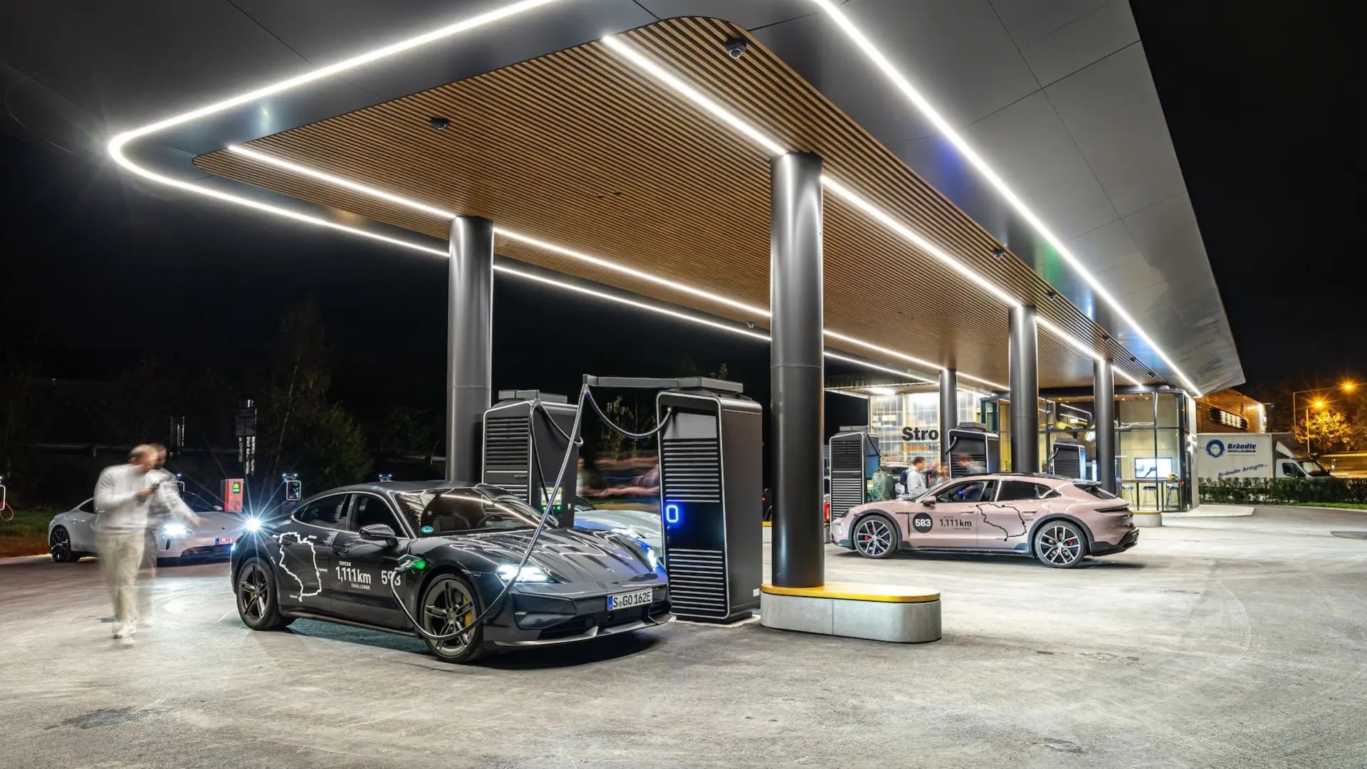 Scopri le due regole che ti aiuteranno a ricaricare correttamente la tua auto elettrica