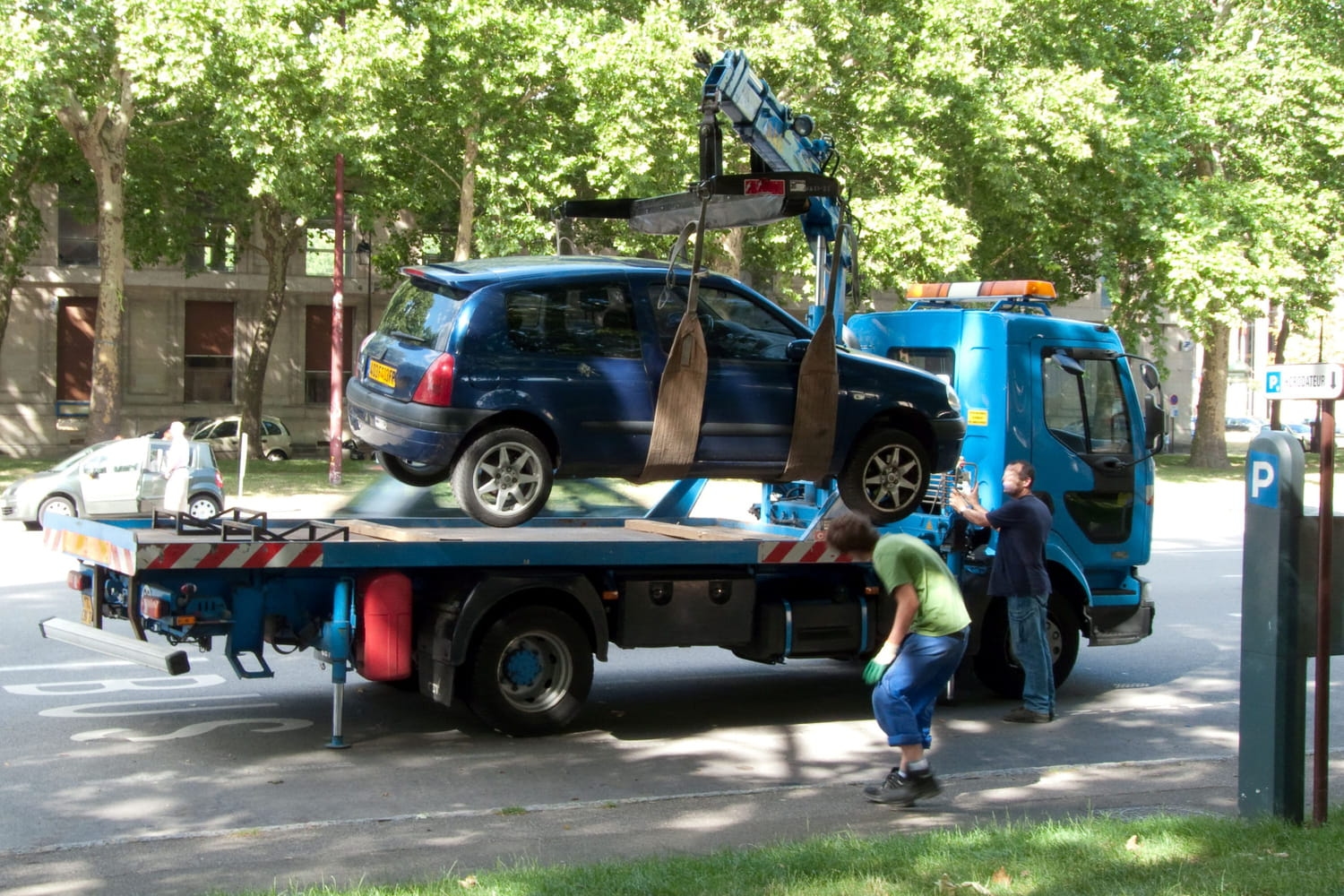 Schluss mit dem Papierkram: Die Abholung Ihres Autos vom Verwahrplatz ist endlich einfacher.