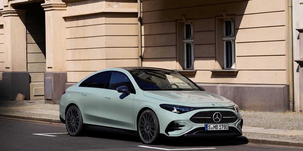 Nouvelle Mercedes-Benz CLA, désormais disponible en version hybride