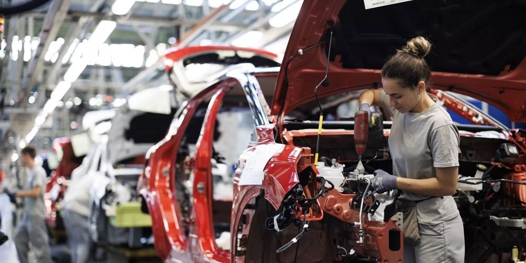 Inteligência artificial e energia renovável são essenciais para os esforços de descarbonização da Renault.