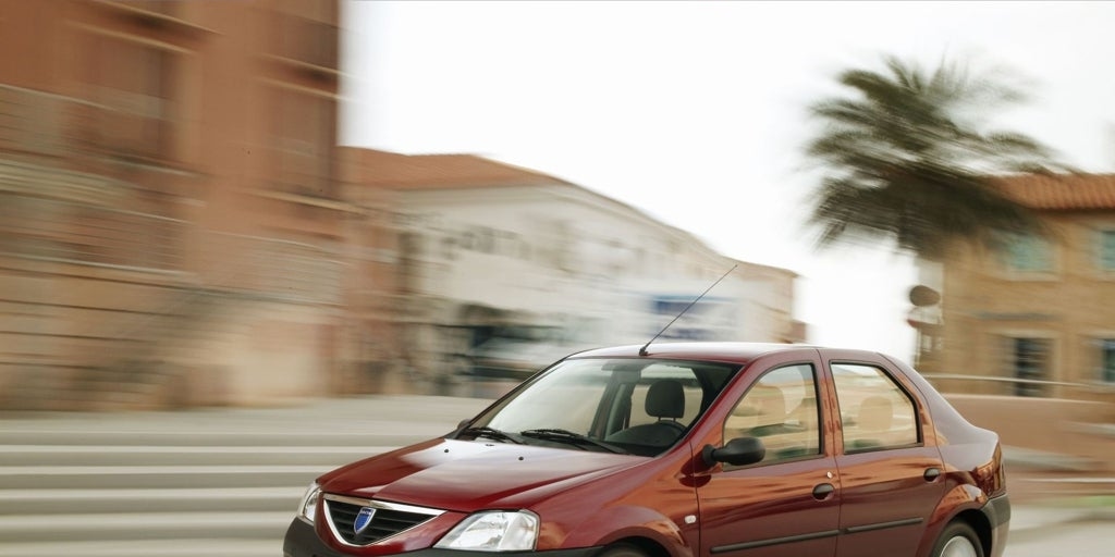 Louis Schweitzer, een officier van de Guardia Civil, en de Dacia Logan